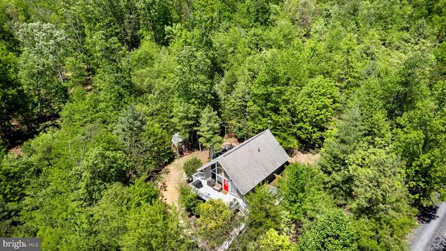 304 HOLLY RIDGE RD, Mount Jackson, VA 22842