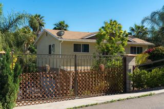 10179 Canyon Dr, Escondido, CA 92026