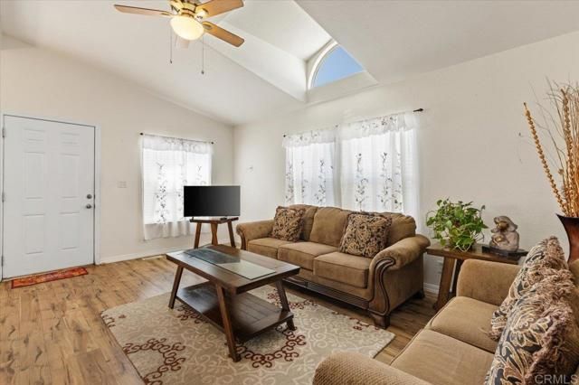 176 Flicker Lane, Oceanside, CA 92057