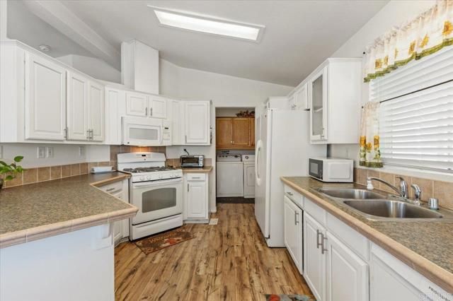 176 Flicker Lane, Oceanside, CA 92057