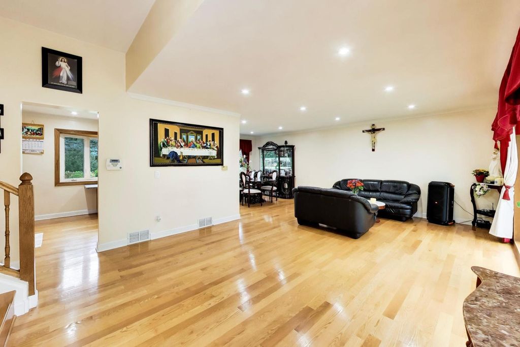 911 S Elmhurst Road, Mount Prospect, IL 60056 — photo 5