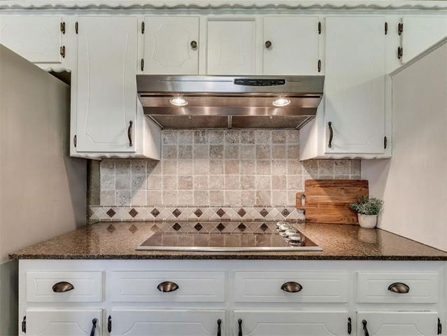 6524 N Grove Avenue, Oklahoma City, OK 73132