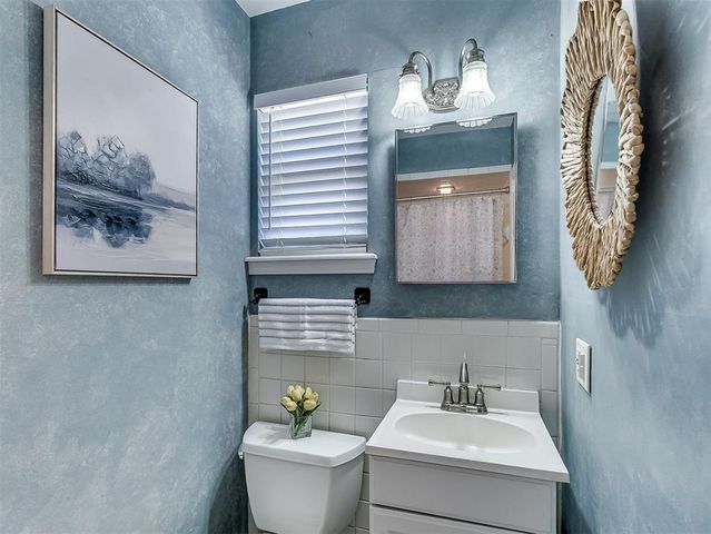 6524 N Grove Avenue, Oklahoma City, OK 73132