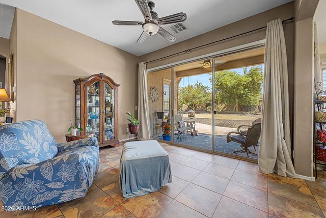 8602 W HELEN Lane, Glendale, AZ 85305