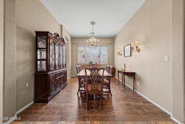 8602 W HELEN Lane, Glendale, AZ 85305