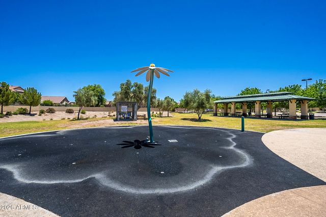 8602 W HELEN Lane, Glendale, AZ 85305