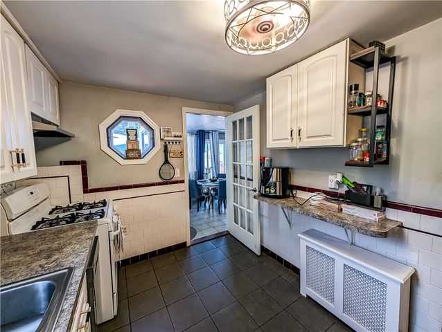 115 Davis Avenue, Cranston, RI 02910