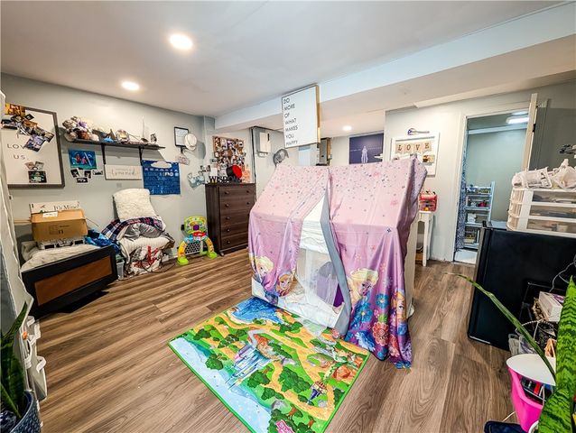 115 Davis Avenue, Cranston, RI 02910
