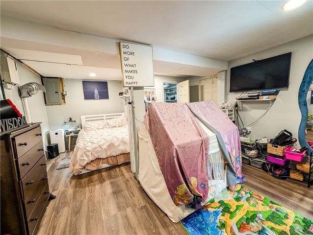 115 Davis Avenue, Cranston, RI 02910