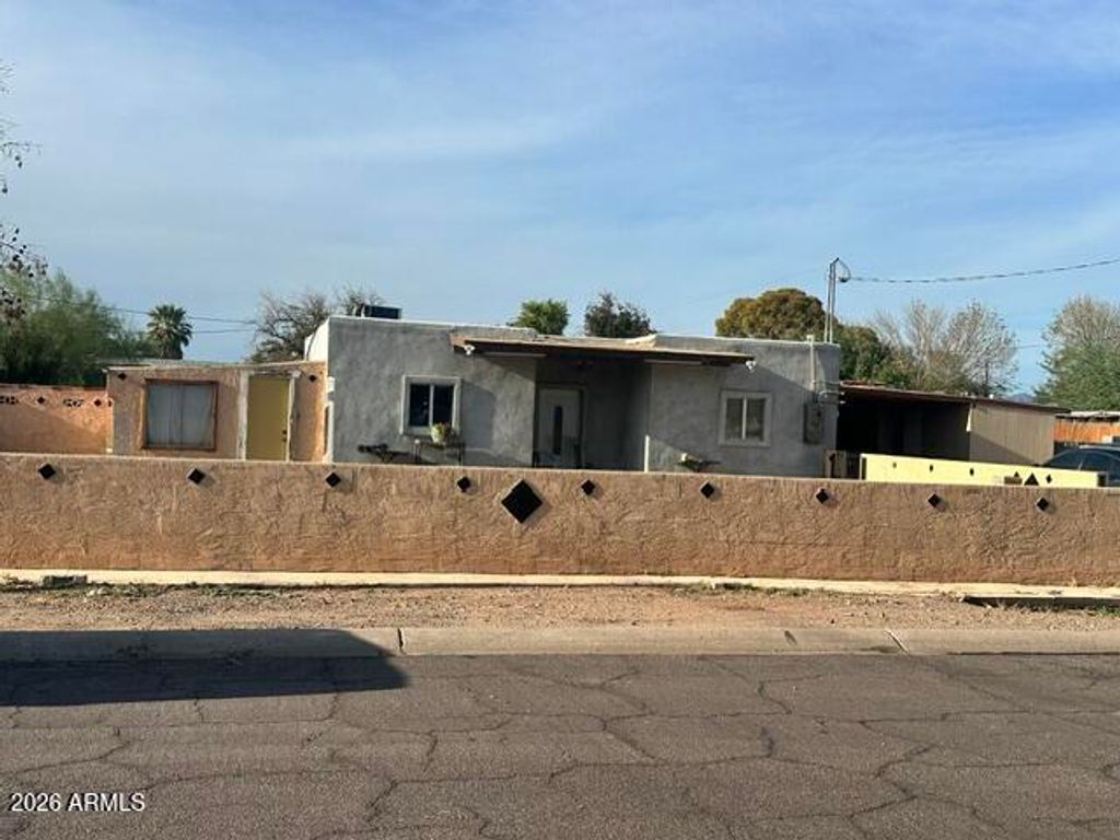 822 E ALTA VISTA Road, Phoenix, AZ 85042 — photo 2