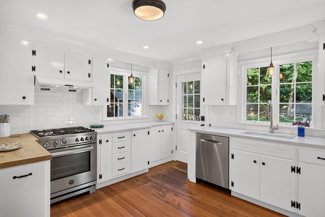 150 Lombard Avenue, West Barnstable, MA 02668