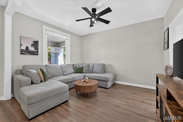 4350 Neosho Street, St Louis, MO 63116