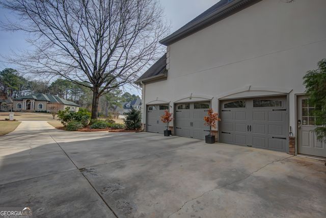 500 Tuxedo Lane, Peachtree City, GA 30269