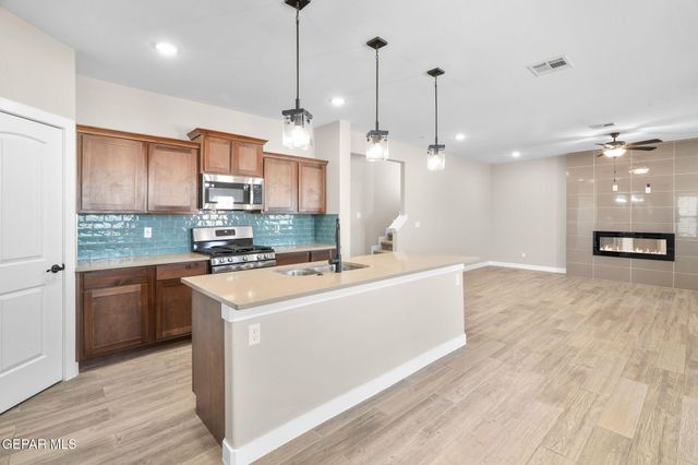10013 Hueco Junction Road, Socorro, TX 79927