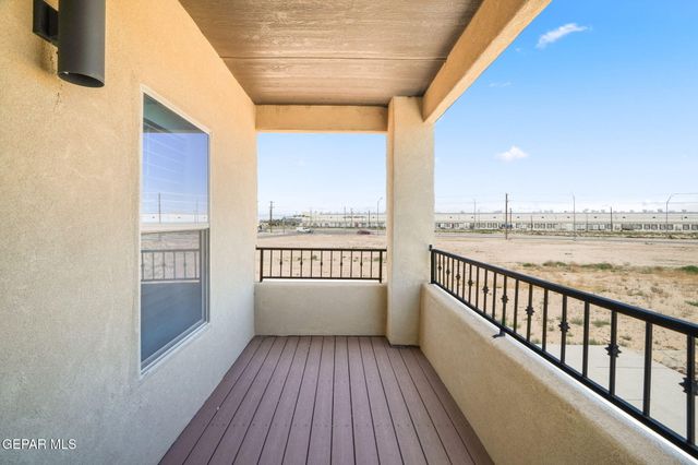 10013 Hueco Junction Road, Socorro, TX 79927