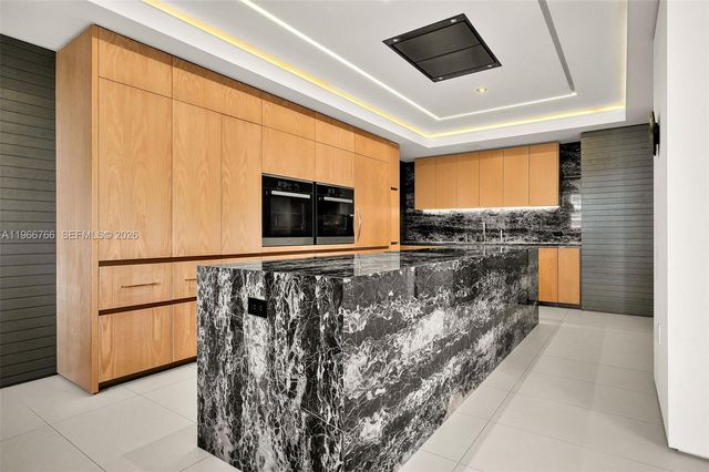 20165 NE 39th Pl 1103&1104, Aventura, FL 33180