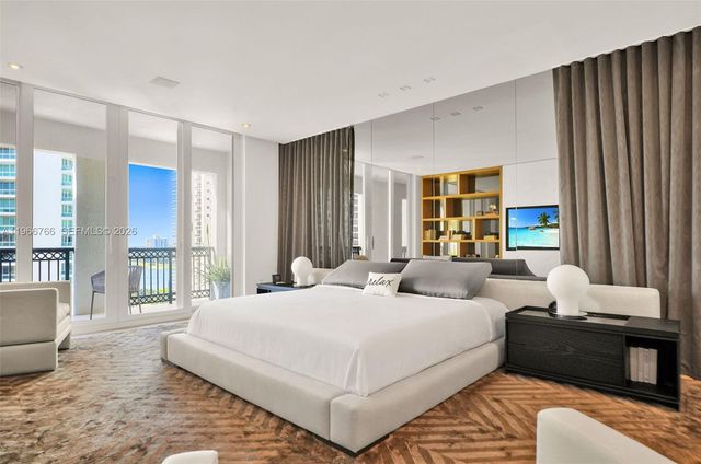 20165 NE 39th Pl 1103&1104, Aventura, FL 33180