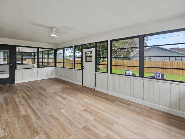 1962 SW Libra Lane, Port St. Lucie, FL 34984
