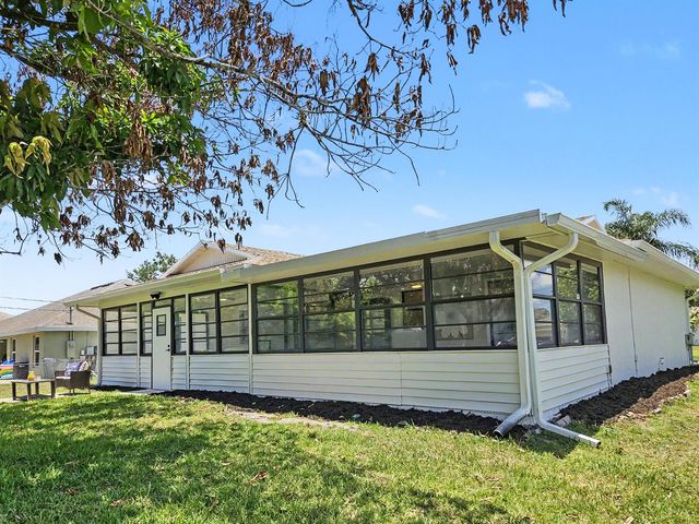 1962 SW Libra Lane, Port St. Lucie, FL 34984