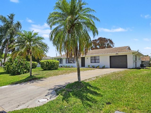1962 SW Libra Lane, Port St. Lucie, FL 34984
