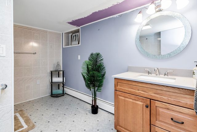 8 Alta Avenue, Salem, NH 03079