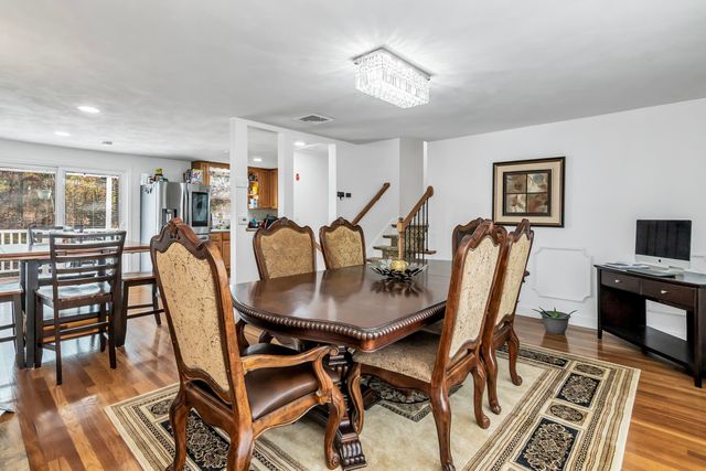 8 Alta Avenue, Salem, NH 03079