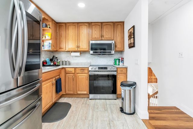 8 Alta Avenue, Salem, NH 03079