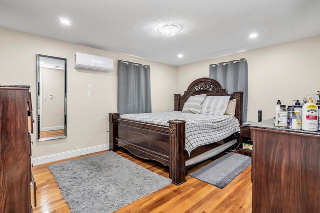 8 Alta Avenue, Salem, NH 03079