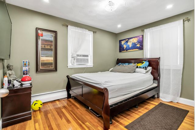 8 Alta Avenue, Salem, NH 03079