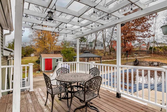 8 Alta Avenue, Salem, NH 03079