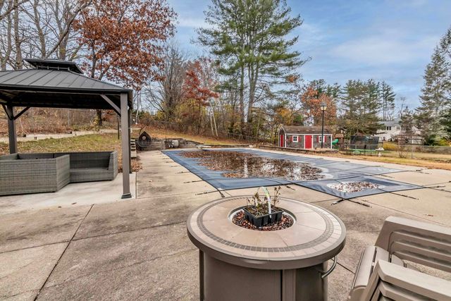 8 Alta Avenue, Salem, NH 03079