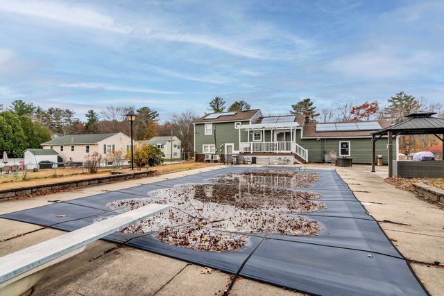 8 Alta Avenue, Salem, NH 03079