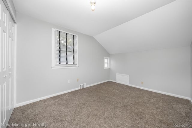 8665 Cooley Lake Road, Commerce Charter Township, MI 48382