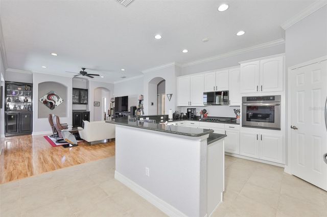 307 NOBLE FAIRE DRIVE, Sun City Center, FL 33573