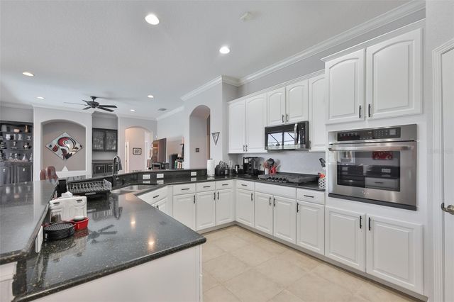 307 NOBLE FAIRE DRIVE, Sun City Center, FL 33573