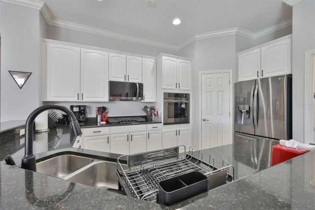 307 NOBLE FAIRE DRIVE, Sun City Center, FL 33573