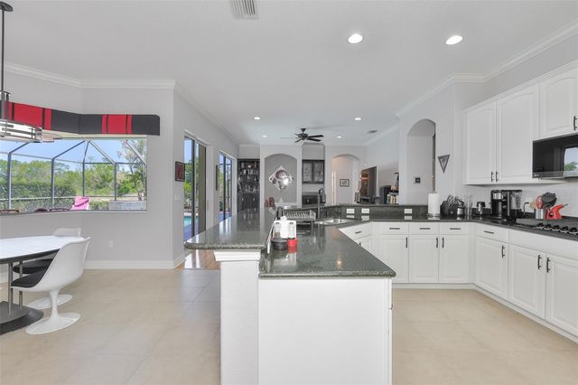 307 NOBLE FAIRE DRIVE, Sun City Center, FL 33573