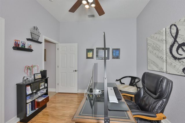 307 NOBLE FAIRE DRIVE, Sun City Center, FL 33573