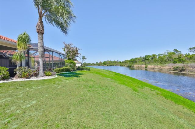 307 NOBLE FAIRE DRIVE, Sun City Center, FL 33573