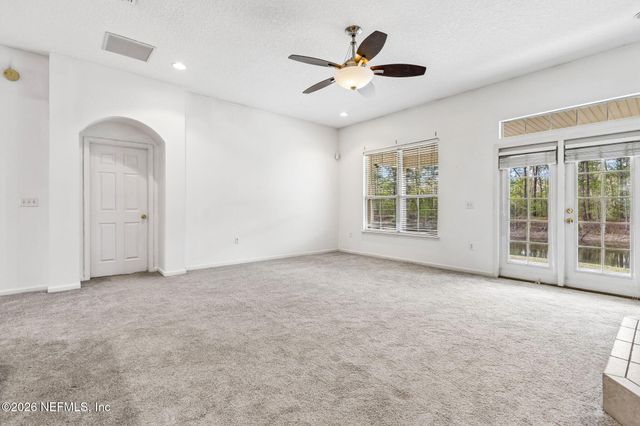 1586 ELSA Drive, Jacksonville, FL 32218