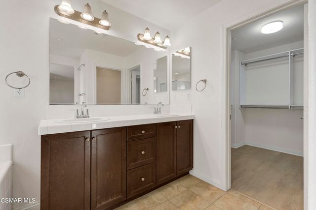 1521 Silver Shadow Drive, Newbury Park, CA 91320