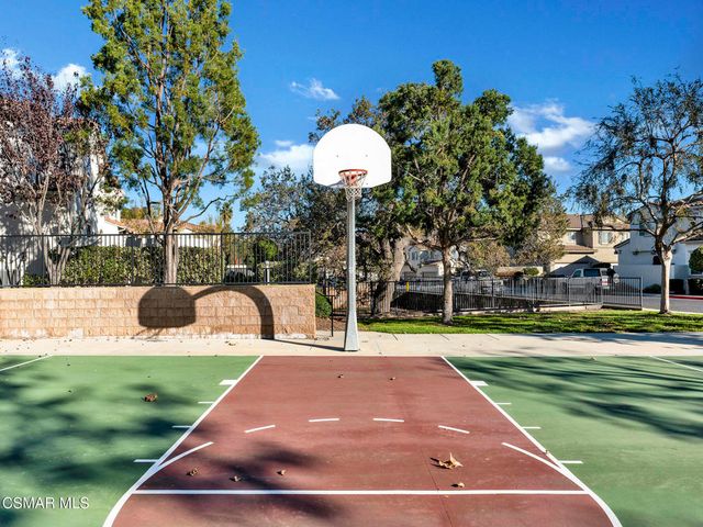 1521 Silver Shadow Drive, Newbury Park, CA 91320