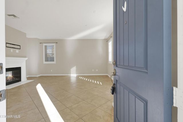 1521 Silver Shadow Drive, Newbury Park, CA 91320