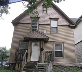 2506 W Fond Du Lac AVENUE, Milwaukee, WI 53206