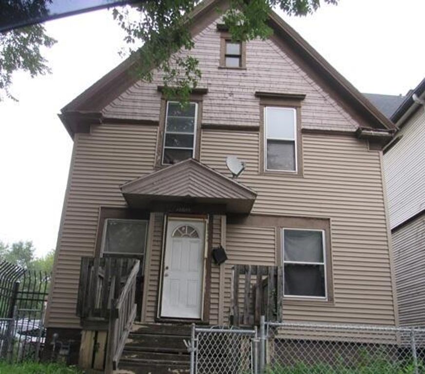2506 W Fond Du Lac AVENUE, Milwaukee, WI 53206