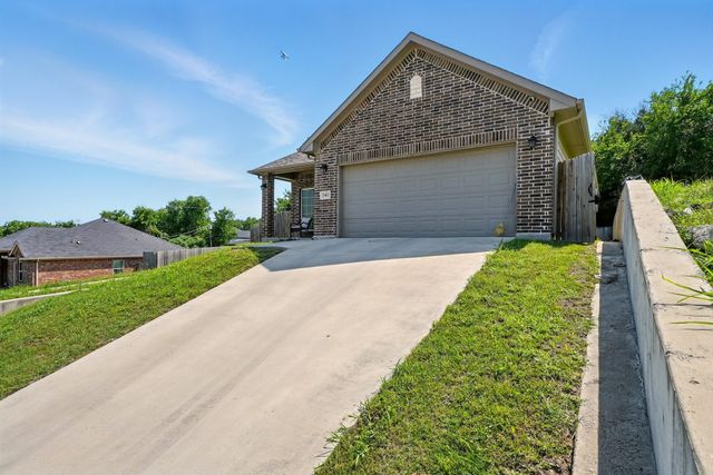 2901 18th Street, Fort Worth, TX 76106