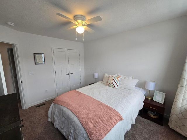 131 Coyote Willow Drive SW, Reynoldsburg, OH 43068