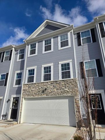 131 Coyote Willow Drive SW, Reynoldsburg, OH 43068