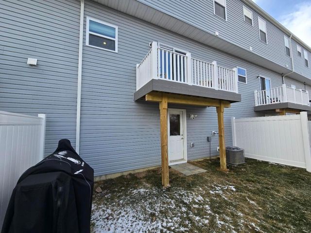 131 Coyote Willow Drive SW, Reynoldsburg, OH 43068