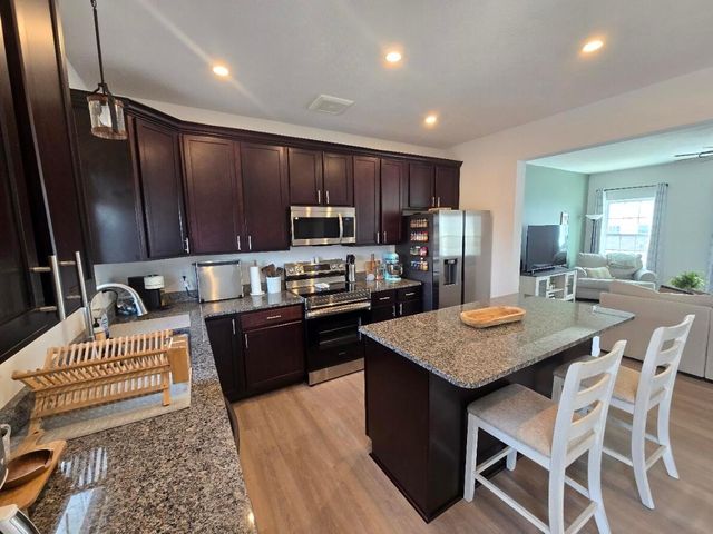 131 Coyote Willow Drive SW, Reynoldsburg, OH 43068